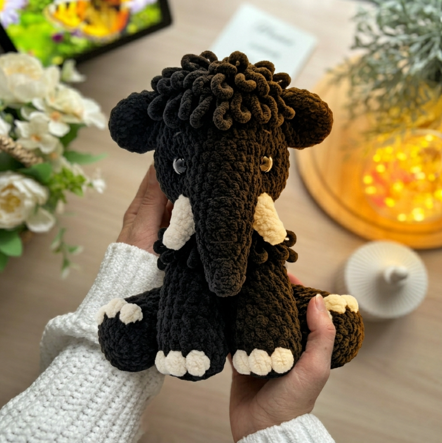 Irresistibly Cute Mammoth Pattern 🐘